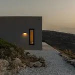 Moonhouse Paros
