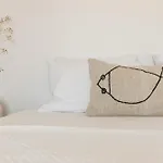 Moonhouse Paros