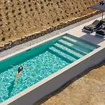 Moonhouse Paros Вилла Kostos