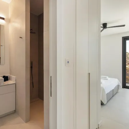 Moonhouse Paros Kóstos