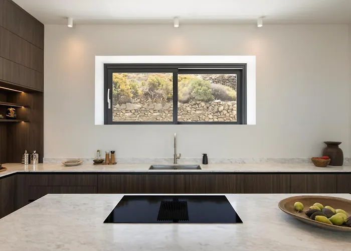 Moonhouse Paros Villa Kostos